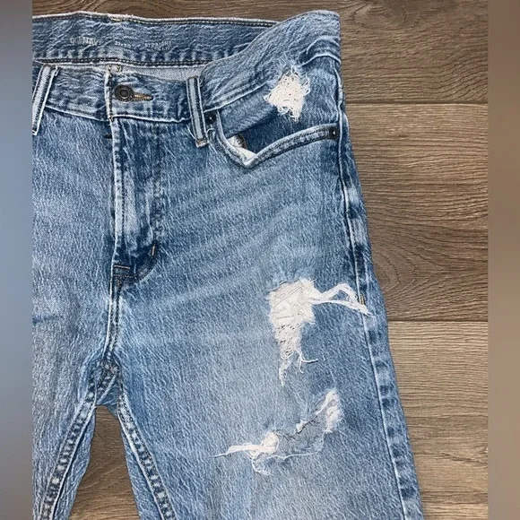 Old Navy Women's Distressed Light Blue Jeans Size 31/30 - Picture 3 of 7